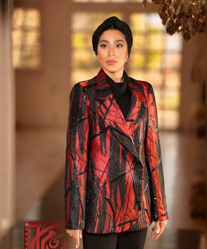 Jacquard Coat with Red Pattern