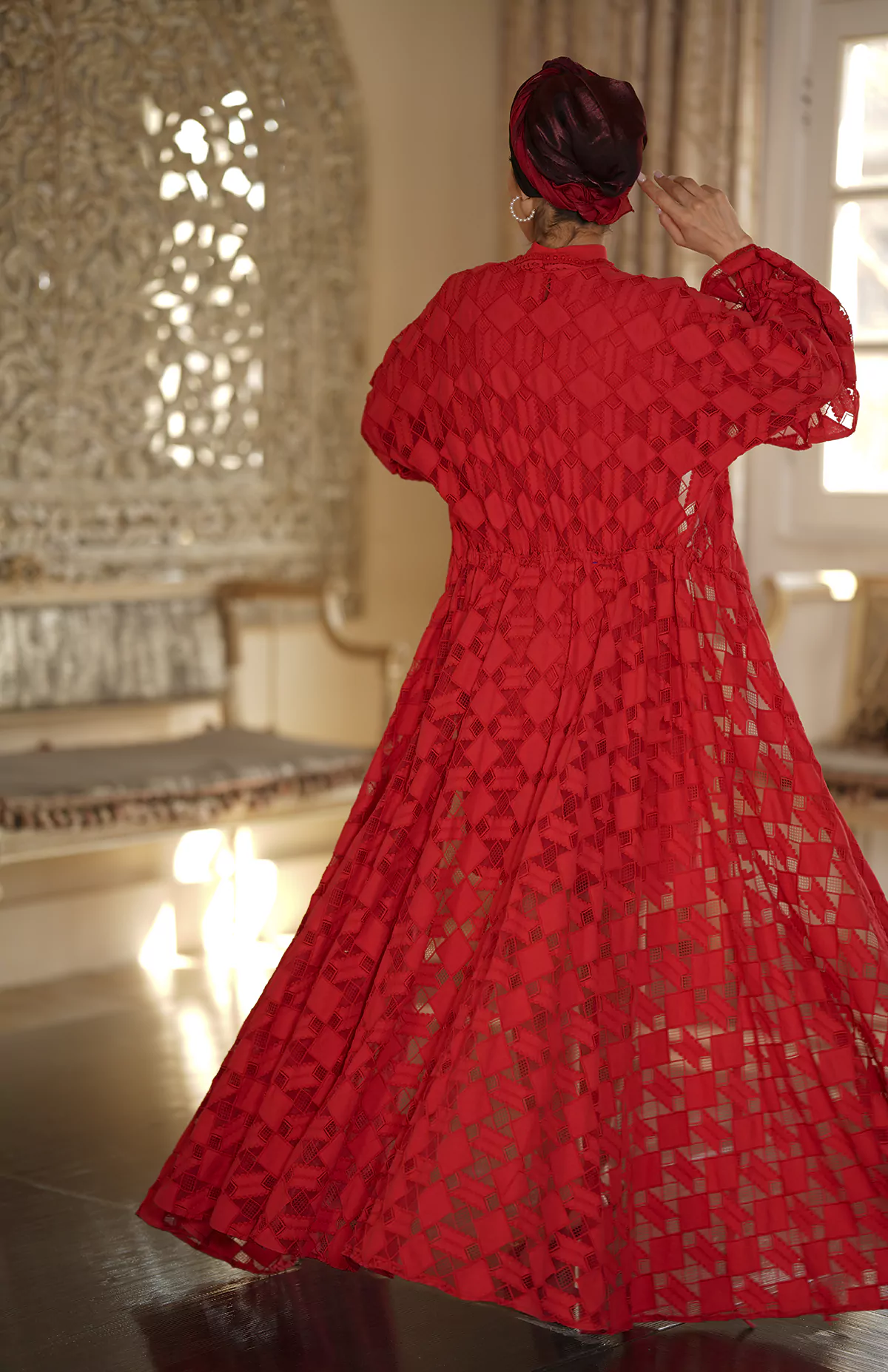 Guipure Abaya & Red midi Dress - Image 2