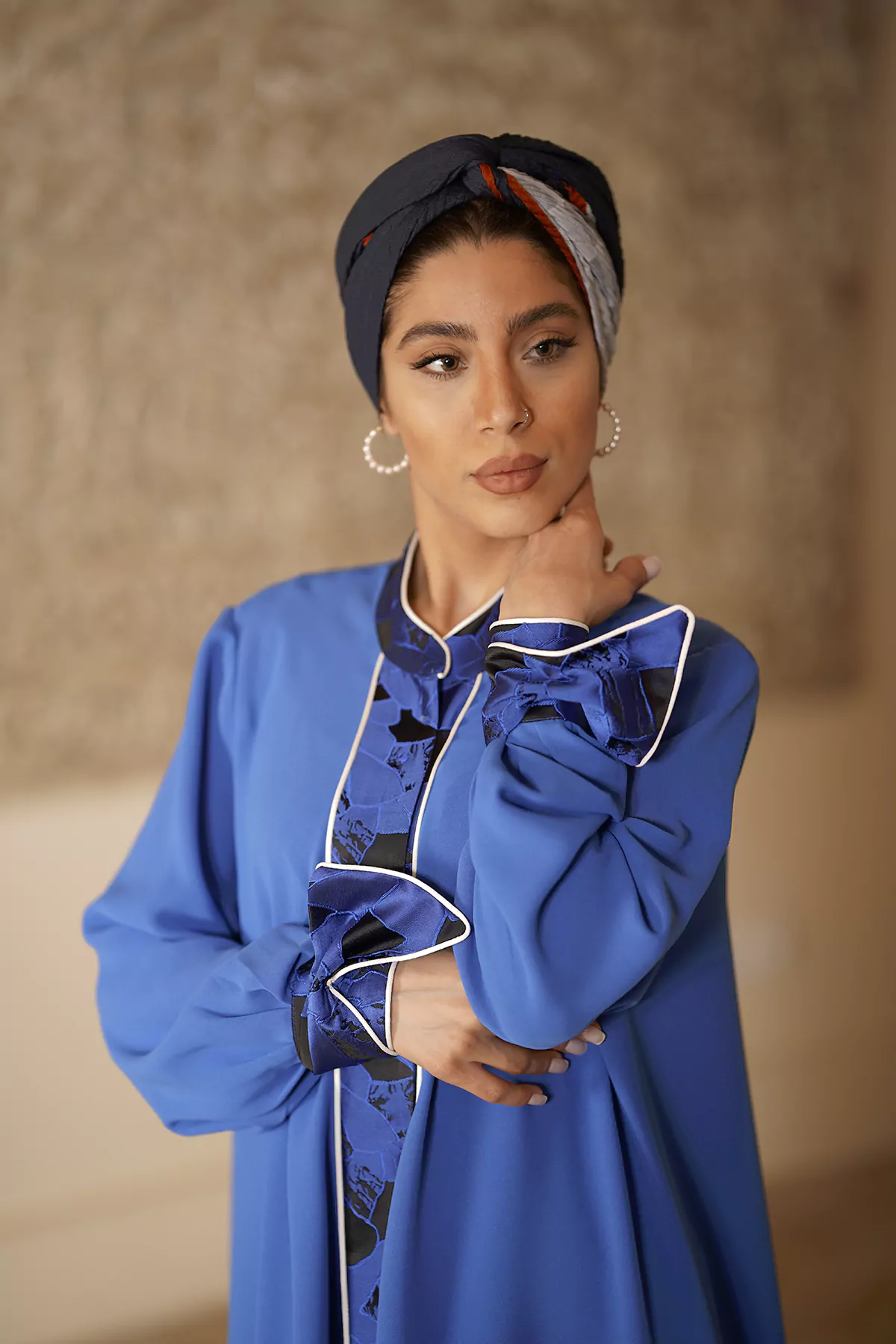 Blue Abaya with patterned hem and bishop sleeves - Image 2