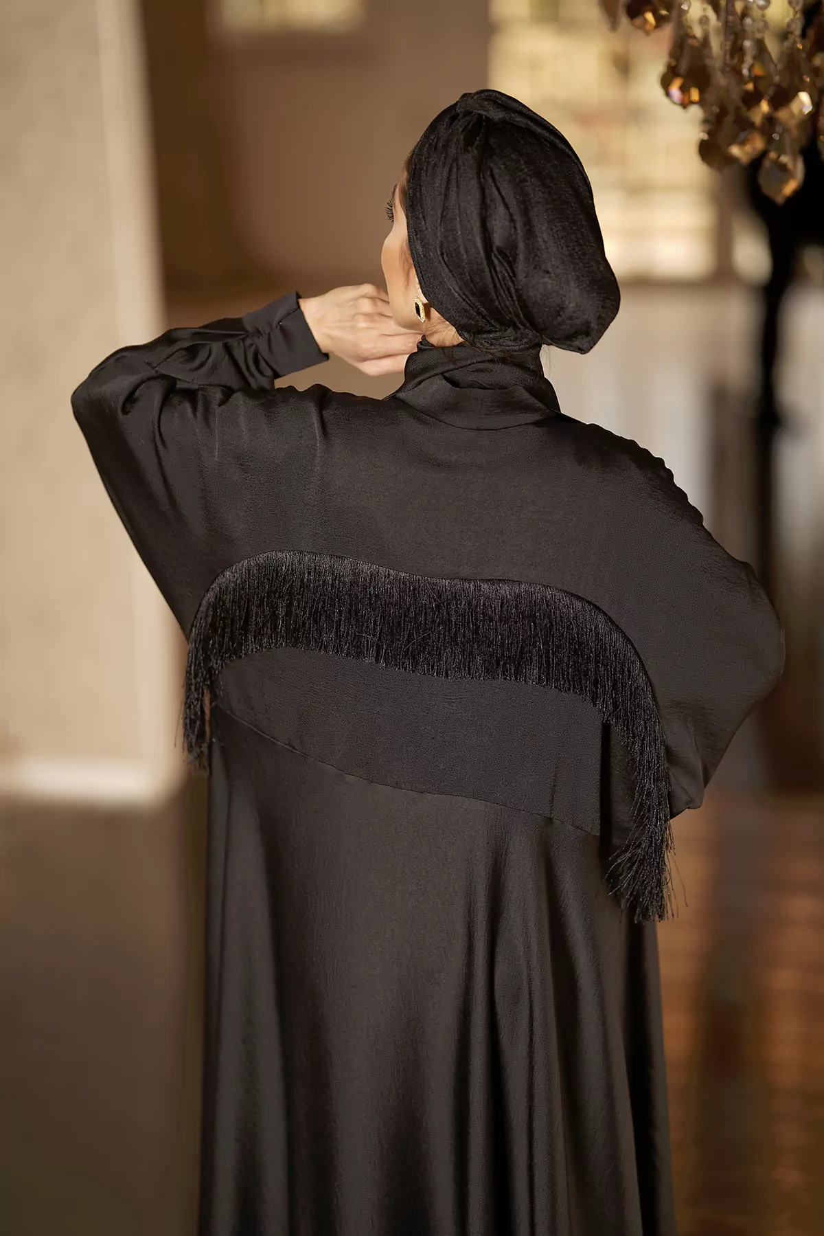 Black silk kaftan with bishop sleeves - Image 3
